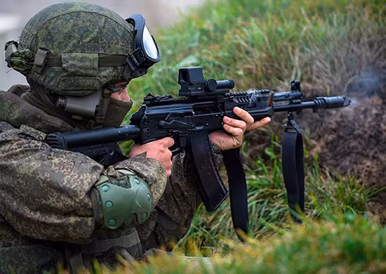 AK-12 – Tinh hoa mới của dòng súng Kalashnikov có làm nên chuyện? - Hình 12 AK-12 – Tinh hoa moi cua dong sung Kalashnikov co lam nen chuyen?-Hinh-12