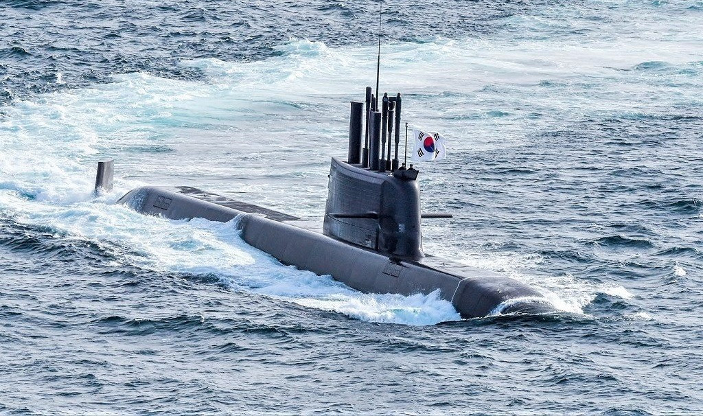 Vào đầu tháng 4/2025, công ty đóng tàu lớn nhất thế giới Hanwha Ocean ở Hàn Quốc, đã có lời đề nghị với Hải quân Ba Lan về việc cung cấp 3 tàu ngầm diesel-điện cùng một gói bảo dưỡng, sửa chữa và đại tu toàn diện, đồng thời bao gồm cả việc đầu tư vào cơ sở hạ tầng đóng tàu của Ba Lan và đào tạo thủy thủ đoàn. Ảnh Bulgarian Military