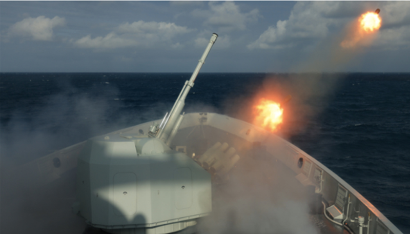 Phản hồi về sự việc này, phát ngôn viên Bộ Ngoại giao Trung Quốc tuyên bố: "Hải quân Trung Quốc có quyền thực hiện các hoạt động huấn luyện và diễn tập hợp pháp trên vùng biển quốc tế. Chúng tôi không đe dọa bất kỳ quốc gia nào và luôn tuân thủ luật pháp quốc tế”. Ảnh: Global Times