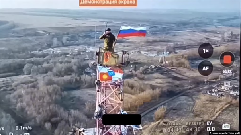 Chien thuat moi cua Nga dang dan bop nghet Ukraine ca ngay lan dem