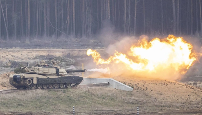 Dưới thời cựu Tổng thống Joe Biden, Mỹ đã viện trợ 31 xe tăng M1A1 Abrams Ukraine vào năm 2023. Những chiếc xe tăng này được biên chế cho một tiểu đoàn thuộc Lữ đoàn Cơ giới 47 tinh nhuệ, đơn vị đã chiến đấu gần như liên tục suốt hai năm qua tại miền nam và miền đông Ukraine. Ảnh: Global Look Press