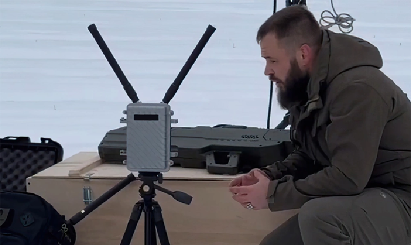 Trong khi đó, Mỹ dù liên tục chuyển giao vũ khí tiên tiến cho Ukraine, nhưng lại luôn giữ lại phần lớn năng lực tác chiến điện tử, khiến Ukraine rơi vào tình thế “có vũ khí trong tay nhưng không có cách phá vỡ cục diện”. Ảnh: Bộ Quốc phòng Ukraine