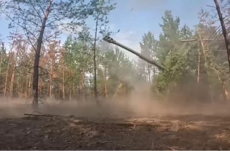 Các trận chiến quy mô lớn ở phía nam Pokrovsk đã bùng nổ trở lại, với lực lượng chủ lực của cả hai bên đã tham chiến. Theo Military Chronicle ngày 22/2, quân Nga đã phát động tấn công từ phía đông Dachenske, một lần nữa tiến vào phía tây Lysivka và giành lại các vị trí đã mất. Ảnh: Top War