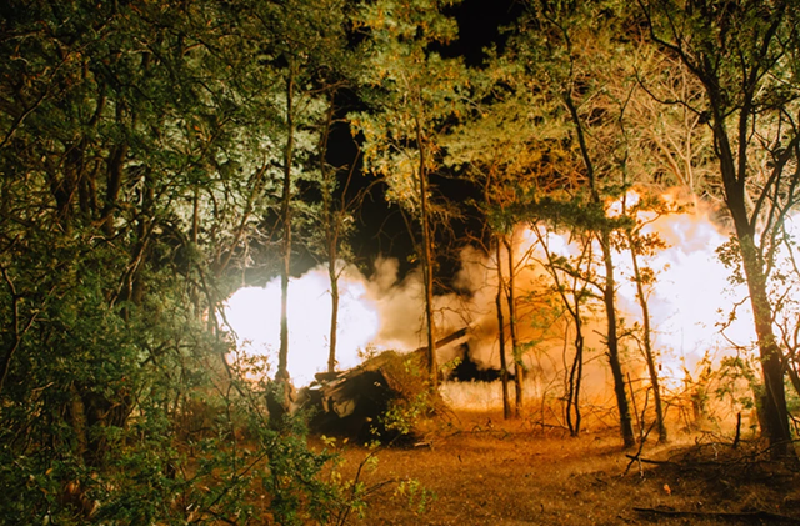 Tuy nhiên, trong những ngày gần đây, Nga đã nối lại chiến dịch tấn công tại khu vực này. Các đơn vị cơ giới Nga, được hỗ trợ bởi hệ thống tác chiến điện tử, đã đột phá qua các tuyến phòng thủ của Ukraine được thiết lập bằng máy bay không người lái (UAV). Ảnh: Kp.ru