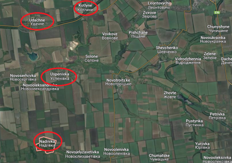 Tại Kotlyne, quân Nga đã củng cố khu công nghiệp và các vị trí trên cánh đồng phía đông mà họ tái chiếm hai ngày trước, đồng thời tiếp tục tiến công theo tuyến đường sắt và qua các cánh đồng về hướng đông bắc. Udachne đang diễn ra giao tranh dữ dội, trong khi các khu vực còn lại của Uspenivka đang hứng chịu đợt tấn công mạnh mẽ từ phía Nga. Ở phía nam, Nadiivka đã bị quân Nga kiểm soát. Ảnh: Google Maps