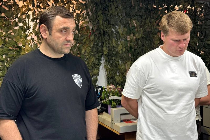 Armen Sarkisyan bị ám sát tại Moscow: Đòn trả thù từ Ukraine? - Hình 3 Armen Sarkisyan bi am sat tai Moscow: Don tra thu tu Ukraine?-Hinh-3