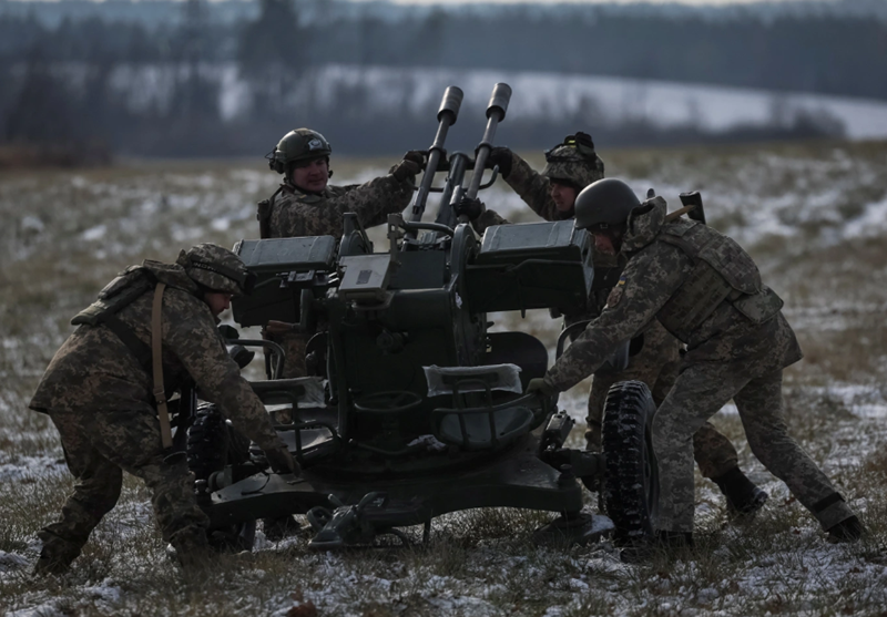Giám đốc Cơ quan Mua sắm Quốc phòng Ukraine, Gribo Kanyevsky, tuyên bố quân đội Ukraine đang tập trung vào cuộc chiến không người lái. Ngoài UAV, Ukraine cũng có kế hoạch triển khai 15.000 xe chiến đấu không người lái trên chiến trường trong năm nay. Ảnh: Reuters