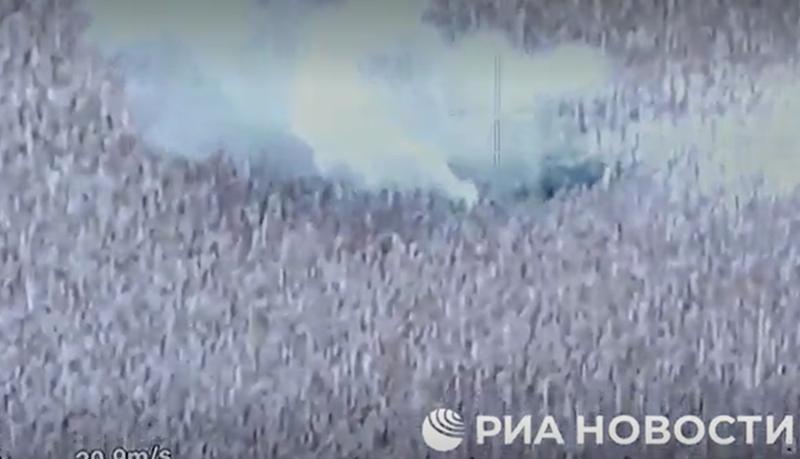 Các chiến sĩ tham gia trận đánh cũng tiết lộ rằng trong quá trình quân đội Ukraine rút lui, khoảng 300 quân Nga đã truy đuổi. Pháo binh và máy bay không người lái FPV của Nga đã đóng vai trò then chốt, thực hiện các đòn tấn công chính xác vào lực lượng rút lui của Ukraine, gây ra thương vong lớn. Ảnh: RIA Novosti