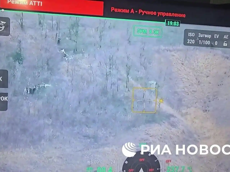 30 binh si Ukraine thao chay truoc cuoc “truy lung” cua 6 linh Nga