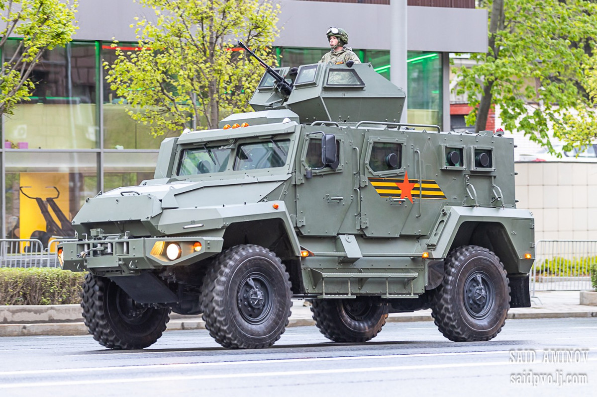 Spartak là xe bọc thép hạng nhẹ được thiết kế cho nhiệm vụ trinh sát, tuần tra và chỉ huy. Xe có khả năng chống lại hỏa lực vũ khí nhỏ và mảnh đạn, có thể được trang bị nhiều hệ thống vũ khí khác nhau. Tính cơ động và khả năng thích ứng khiến nó phù hợp với nhiều vai trò hoạt động.