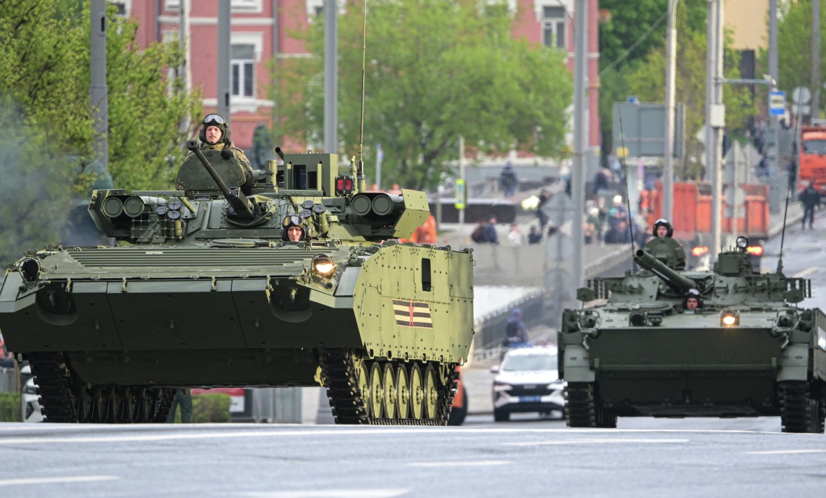 Những cải tiến này tăng khả năng sát thương của xe đối với cả mục tiêu bọc thép và mục tiêu mềm, trong khi hệ thống quang học và ngắm bắn được nâng cấp giúp tăng độ chính xác và nhận thức tình huống. BMP-2M vẫn duy trì khả năng đổ bộ và khả năng cơ động, đảm bảo tính linh hoạt trong hoạt động trên nhiều địa hình khác nhau.