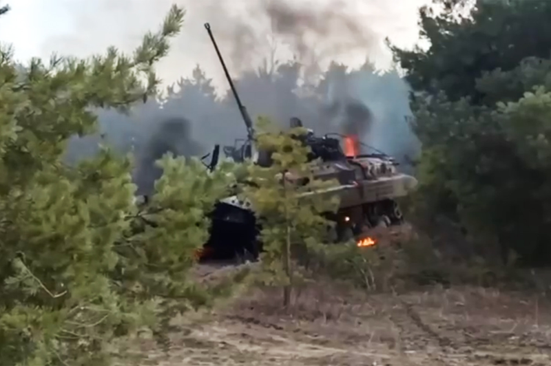 Bộ Quốc phòng cũng thông báo rằng đã phá hủy hai xe chiến đấu bộ binh (BMP), ba xe bọc thép chở quân (BTR), năm xe chiến đấu bánh lốp (BBM), 17 xe ô tô, bốn khẩu pháo, hai súng cối, cũng như hai trạm điều khiển máy bay không người lái. Ảnh: Bộ Quốc phòng Nga