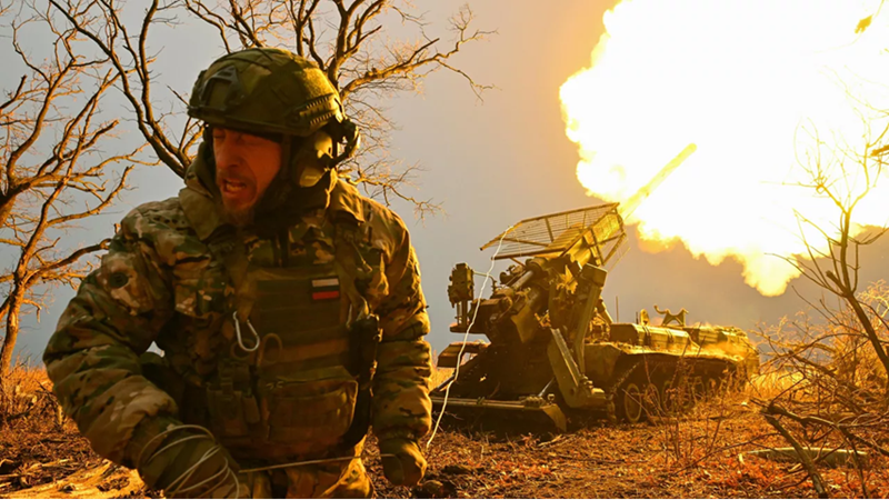 Nhìn vào bản đồ, khu vực Demidovka, nơi Ukraine đang tấn công, nằm rất gần chỗ lồi Miropolye, nơi Nga đang lên kế hoạch tấn công. Ukraine có thể đang cố gắng chiếm Demydivka, sau đó liên kết khu vực này với Miropolye và phần còn lại của khu vực do Ukraine kiểm soát ở Kursk, nhằm ổn định tình hình chiến sự tại đây. Ảnh: RIA Novosti