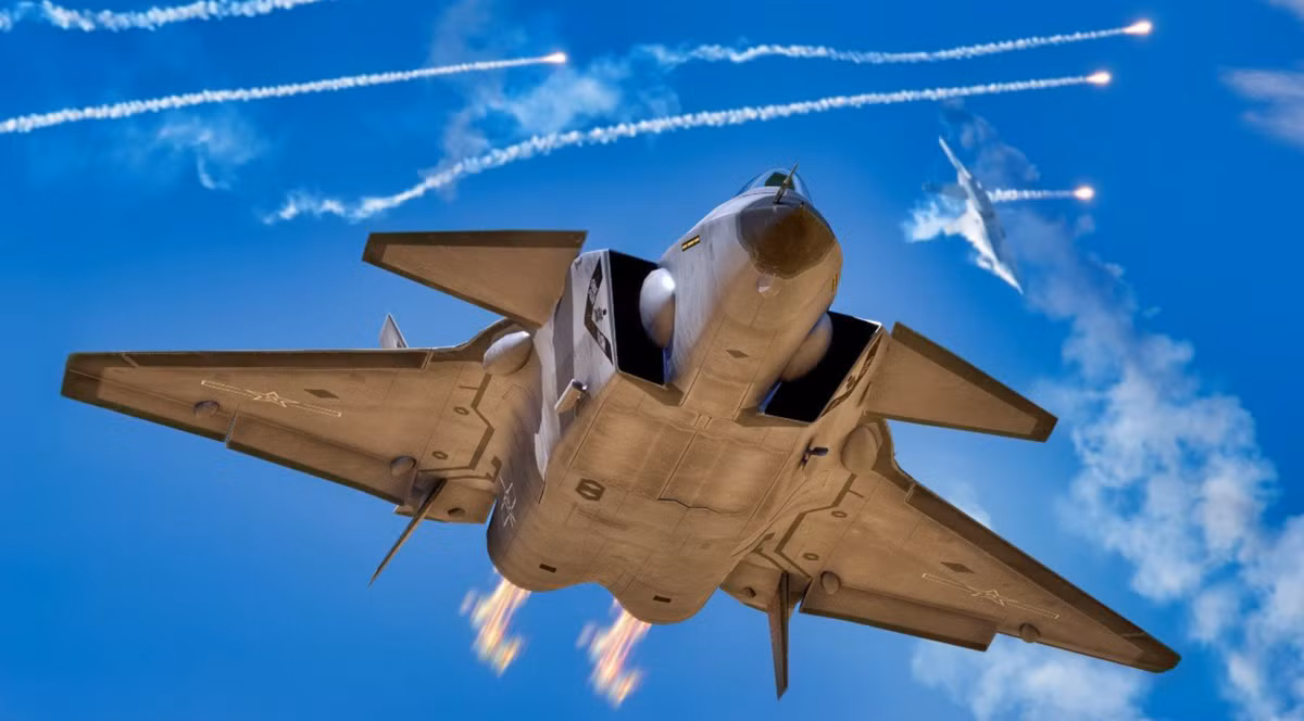 J-20 - La chan thep giup Trung Quoc thong tri bau troi