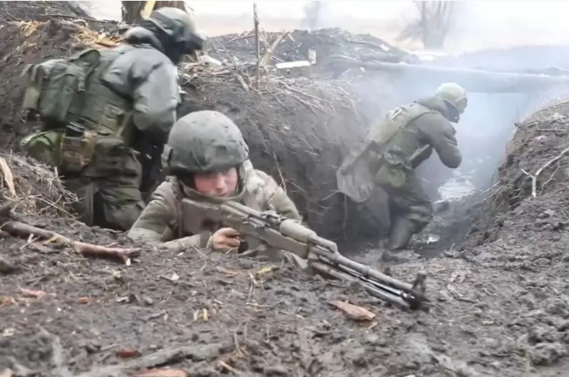 Có khả năng chỉ huy của quân Nga đang cân nhắc phương án này như một biện pháp đề phòng, trong khi tình báo nước này vẫn đang theo dõi các điểm ra vào tiềm năng mà đối phương có thể sử dụng để tiếp cận đường ống dẫn khí, cả ở Sudzha và khu vực lân cận thuộc vùng Sumy. Nếu phát hiện được các điểm xâm nhập, chỉ cần sử dụng bom FAB hoặc các phương tiện hủy diệt khác để xử lý. Ảnh: Top War