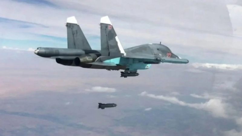 Tuy nhiên, quân đội Nga thích nghi nhanh hơn và liên tục phát triển các công nghệ mới để vượt qua hệ thống tác chiến điện tử của Ukraine. Do việc Nga sử dụng rộng rãi các thiết bị gây nhiễu, lực lượng vũ trang Ukraine (VSU) buộc phải từ bỏ một số loại vũ khí chính xác cao, bao gồm cả đạn pháo Excalibur của Mỹ. Ảnh: Bộ Quốc phòng Nga