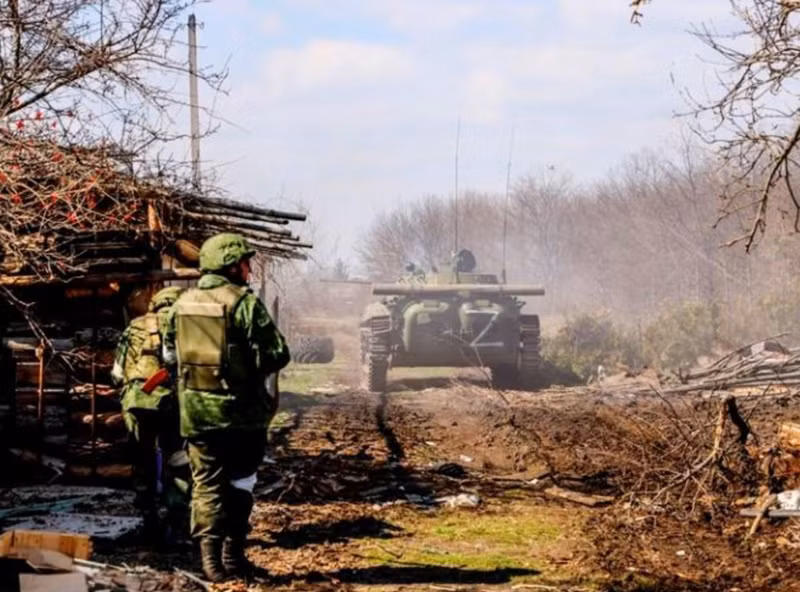 Tuy nhiên, ông không tiết lộ chi tiết và kế hoạch của chiến dịch mới, nhưng ông cho biết cuộc tấn công mới sẽ cần được xem xét kỹ lưỡng. Điều này cho thấy quân đội Ukraine có thể đang cân nhắc lựa chọn hướng tấn công. Ảnh: TASS