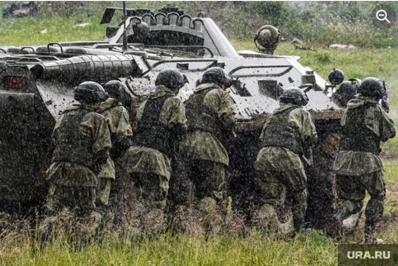 Do quân đội Ukraine trong thời gian gần đây đã tăng cường binh lực một cách điên cuồng, đặc biệt là điều động một số đơn vị đặc nhiệm có quy mô cấp trung đoàn, nên các cuộc phản công của Ukraine rất dữ dội. Tại đây, các cuộc giao tranh ác liệt đã được khôi phục. Ảnh: Ura.ru