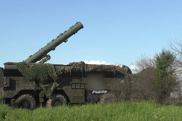 Việc Nga phát triển một loại tên lửa tầm trung với khả năng tấn công chính xác từ xa đặt ra thách thức không nhỏ đối với phương Tây. Liệu Mỹ và NATO có đáp trả bằng cách triển khai thêm các hệ thống phòng thủ hay tên lửa tầm trung tại châu Âu? Tất cả vẫn còn ở phía trước. (Nguồn ảnh: RIA Novosti, TASS, Wikipedia, Globallookpress)