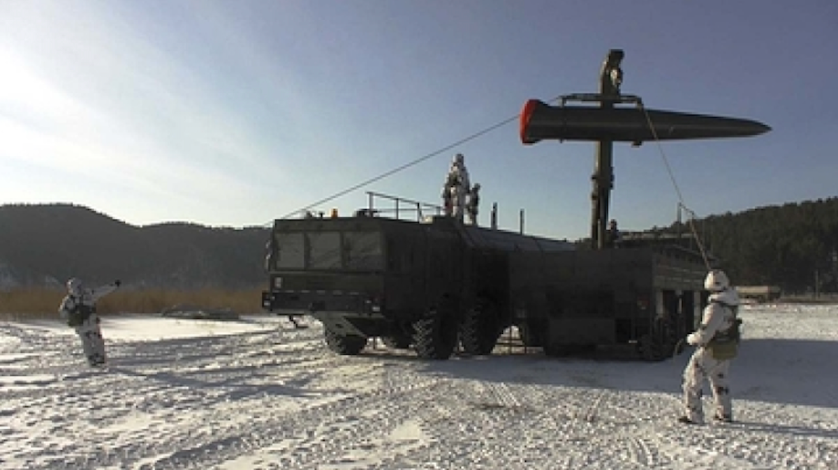 Nga chuan bi trien khai Iskander tam ban 1000 km cho chien truong Ukraine