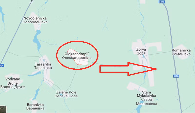 Một mối đe dọa bao vây mới cũng có thể được hình thành vòng tròn bên trong. Lực lượng Nga chiếm được làng Oleksandropil không chỉ tiếp tục tiến lên phía bắc mà còn tiến về phía đường cao tốc H20. Tuyến đường này là tuyến hậu cần và đường rút lui quan trọng nhất của quân đội Ukraine trong toàn bộ khu vực nhô ra, đảm nhận hơn 90% hoạt động hậu cần. Ảnh: Google Maps