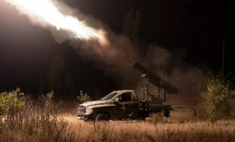 “Chúng tôi sẽ không để tên lửa Nga vượt qua lằn ranh đỏ,” Bộ trưởng Quốc phòng Ba Lan tuyên bố cứng rắn trên mạng xã hội. Tổng Thư ký NATO Jens Stoltenberg cũng khẳng định thẳng thắn: “Bất kỳ cuộc tấn công nào nhằm vào đồng minh NATO sẽ phải đối mặt với sự phản kích toàn diện". Ảnh: Top War