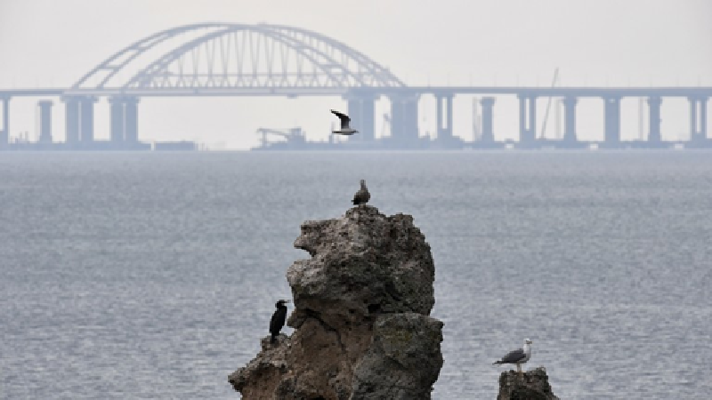 Cần biết rằng, trước đó Mỹ luôn gây sức ép buộc Ukraine phải công nhận Crimea thuộc về Nga, coi đây là một điều kiện then chốt để tiến hành đàm phán hòa bình. Tuy nhiên, việc Tổng thống Zelensky kiên quyết bác bỏ yêu cầu này đã khiến Washington vô cùng tức giận. Ảnh: Sputnik