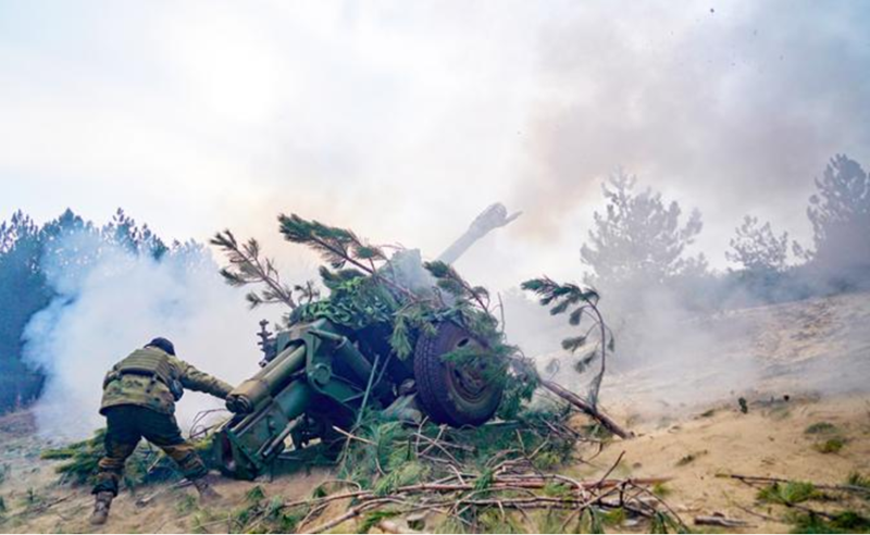 Mặc dù các cuộc tấn công này nhiều lần bị Nga đẩy lùi, nhưng đã gây ảnh hưởng nghiêm trọng đến đời sống và công việc của dân thường Nga. Thống đốc Vyacheslav Gladkov cho biết, từ đầu tháng 3 đến nay, các cuộc tấn công của Ukraine vào khu vực này ngày càng gia tăng, buộc hơn 15.000 cư dân phải sơ tán. Ảnh: TASS