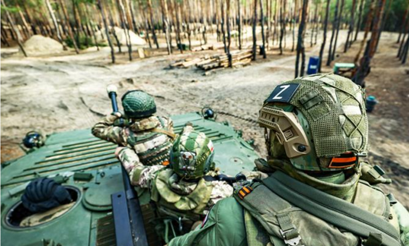 Tư lệnh tối cao các lực lượng đồng minh châu Âu, Christopher Cavoli, đã khẩn cấp báo cáo với Mỹ rằng, Nga đang bổ sung lực lượng và trang bị với tốc độ chóng mặt, xây dựng các đơn vị mới. Ảnh: TASS