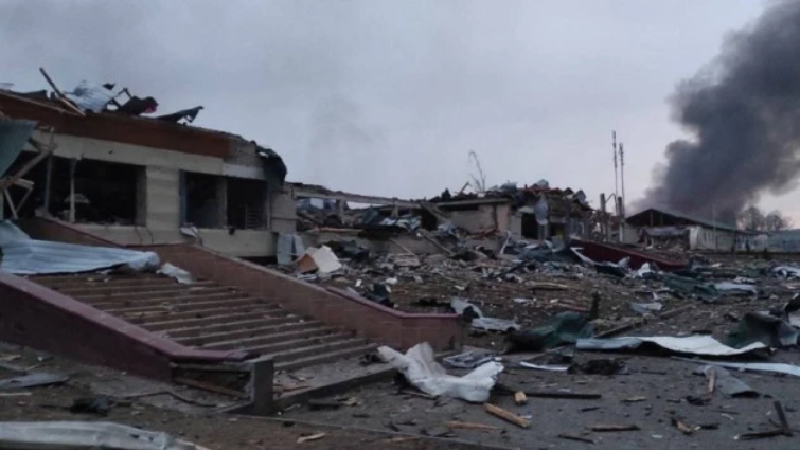 Theo báo cáo từ đài Tsargrad của Nga, Ukraine đã bỏ lỡ thời điểm tốt nhất để đạt được thỏa thuận ngừng bắn. Bởi vì, thỏa thuận ngừng bắn mà Nga đưa ra chỉ yêu cầu các khu vực Donetsk, Zaporizhzhia, Kherson, Luhansk và Crimea. Ảnh minh họa: Ukrinform