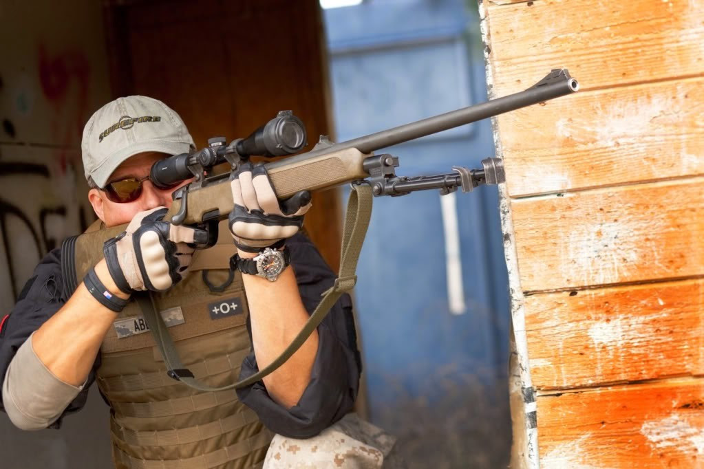 Với thiết kế bằng nhựa tổng hợp, SSG 69 nặng 4kg, dài 112 cm, chiều dài nòng 65 cm. Tầm bắn hiệu quả của súng là 800m với độ chính xác cực cao, tầm bắn xa nhất lên tới 3.700m. Với thiết kế thoi nạp đạn 6 móc đặc biệt, SSG-69 cho phép xạ thủ thay đạn với tốc độ rất cao, đảm bảo các phát bắn có thể diễn ra liên tục.