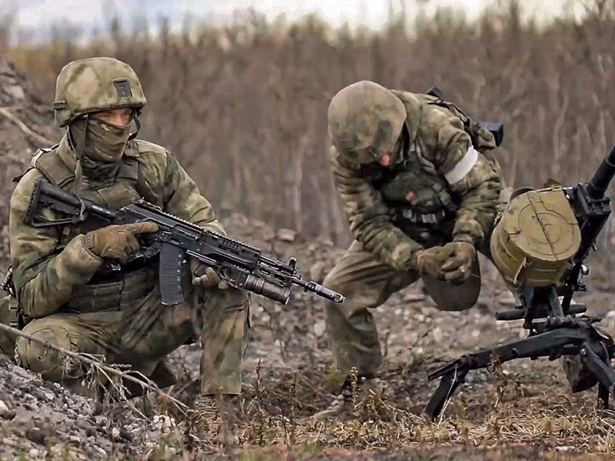 Nhờ nguồn cung cấp vũ khí dồi dào từ các nước trong khối NATO, số lượng UAV trong kho vũ khí của Ukraine ngày càng phát triển mạnh mẽ. Hàng triệu máy bay không người lái đã được xuất xưởng đưa ra chiến trường, gây không ít tổn thất cho phía Nga. Ảnh X.com