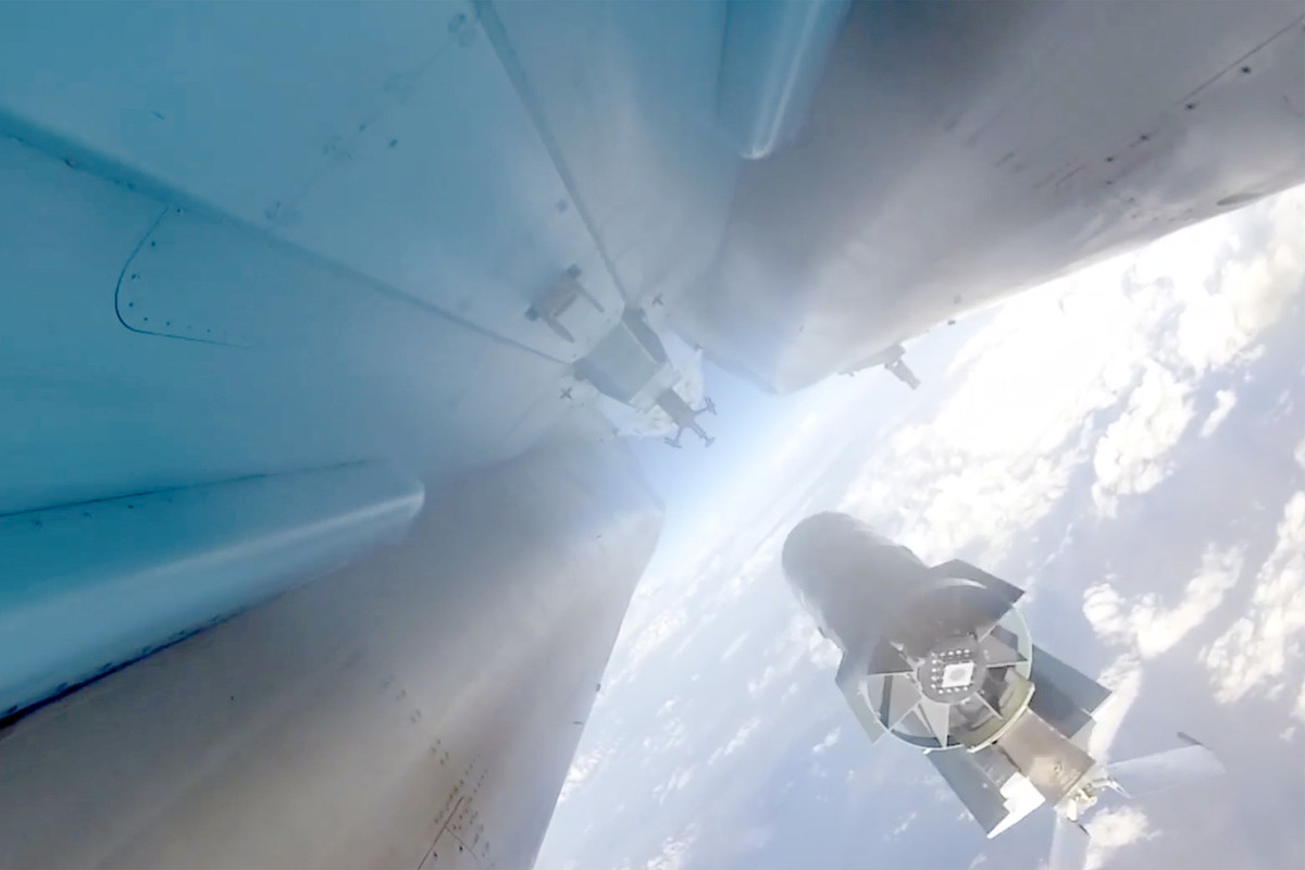 Thị trấn Gulyaypole nằm ở tỉnh Zaporizhzhia, một khu vực chiến lược quan trọng trong cuộc xung đột Ukraine. Đây là tuyến hậu cần quan trọng của Ukraine, thường xuyên trở thành mục tiêu của các cuộc không kích Nga nhằm làm gián đoạn hoạt động quân sự của Kiev. Ảnh Army recognition