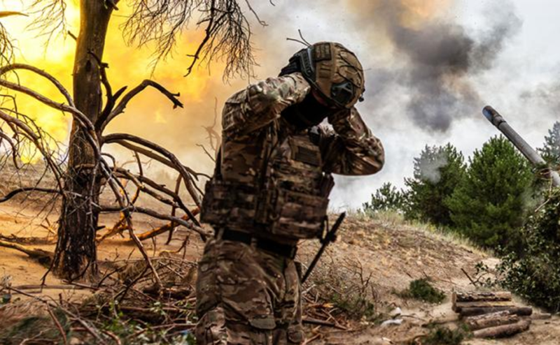 Nếu hai mũi tiến công từ Pishchane và Novotroitske gặp nhau, quân Ukraine sẽ có thể cô lập hoàn toàn phần nhô ra này và tìm cách bao vây lực lượng Nga ở phía bắc. Để đạt được mục tiêu này, Ukraine có thể huy động khoảng 100.000 binh sĩ tham gia chiến dịch. Ảnh: TASS