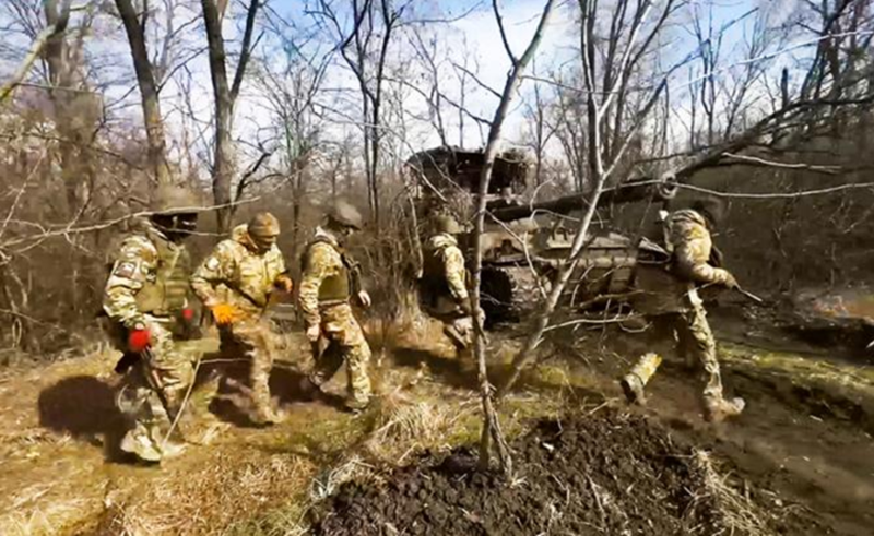 Quân Nga tiến vào Pokrovsk, lính đánh thuê tháo chạy khỏi trận địa - Hình 3 Quan Nga tien vao Pokrovsk, linh danh thue thao chay khoi tran dia-Hinh-3