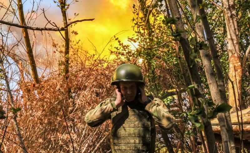 Tại khu công nghiệp phía đông Sudzha, quân đội Nga không tiếp tục tấn công mà đang quét sạch tàn quân Ukraine và củng cố trận địa, trong khi quân đội Ukraine tiến hành các cuộc phản công nhỏ. Ảnh: TASS