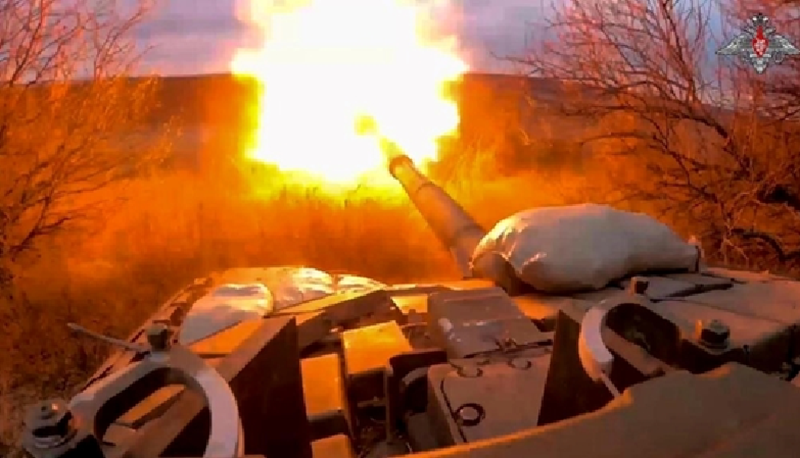 Việc triển khai một lực lượng Triều Tiên lớn không chỉ là tăng cường sức mạnh cho Nga, mà còn có thể gây ra sự sụp đổ dây chuyền trong hệ thống phòng thủ của Ukraine tại các khu vực cụ thể, kéo theo tổn thất nặng nề và buộc Kiev phải gấp rút tái bố trí lực lượng dưới áp lực cực lớn.Ảnh: Bộ Quốc phòng Nga