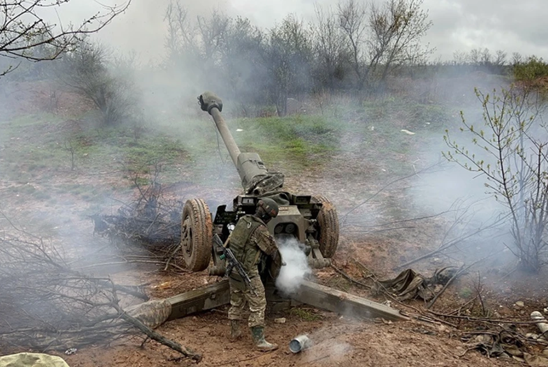 Mặc dù đợt tấn công của quân đội Ukraine đã đạt được những thành công bước đầu, nhưng do đây là một cuộc tấn công sâu vào phòng tuyến đối phương, nên việc có thể giữ được hai ngôi làng này hay không mới là yếu tố quyết định. Đặc biệt, tại Fanaseevka, quân Ukraine giành được quyền kiểm soát nhờ trước tiên chiếm giữ cánh rừng phía đông ngôi làng. Ảnh: Kp.ru