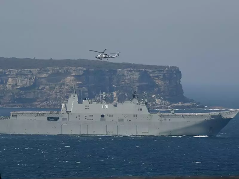 Những năm gần đây, Trung Quốc có xu hướng gia tăng các hoạt động hải quân quyết đoán hơn xung quanh Australia. Vào năm 2022, chính quyền Australia cáo buộc một tàu chiến Trung Quốc hoạt động ở vùng biển phía bắc Australia đã quấy rối một máy bay P-8A của họ bằng tia laser. Ngoài ra, các tàu thu thập thông tin tình báo của Trung Quốc cũng ngày càng xuất hiện thường xuyên hơn trong vùng biển quốc tế ngoài khơi bờ biển Australia. Ảnh: The Canberra Times