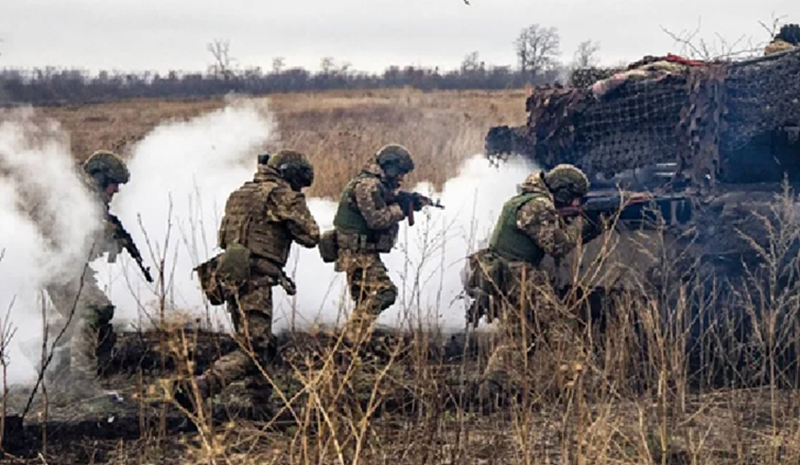 Do đó, việc giữ vững Tarasivka là vô cùng quan trọng đối với quân đội Ukraine. Trong vòng 48 giờ qua, Ukraine đã tổ chức một đợt phản công tại khu vực này, đẩy lùi quân Nga từ vùng ngoại ô phía tây nam Tarasivka về hướng đông bắc của Vodyane Druhe. Ảnh: Telegram