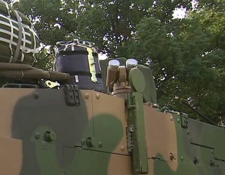 Trung Quốc thử nghiệm hệ thống bảo vệ xe tăng uy lực - Hình 2 Trung Quoc thu nghiem he thong bao ve xe tang uy luc-Hinh-2