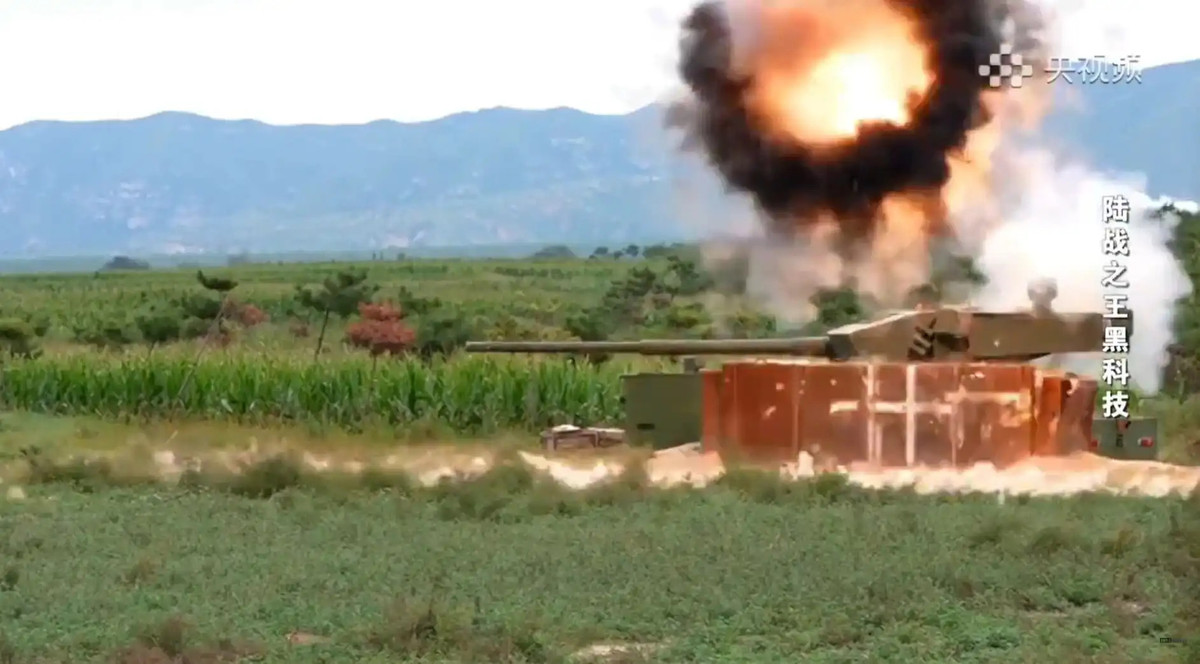 Trung Quốc thử nghiệm hệ thống bảo vệ xe tăng uy lực - Hình 7 Trung Quoc thu nghiem he thong bao ve xe tang uy luc-Hinh-7