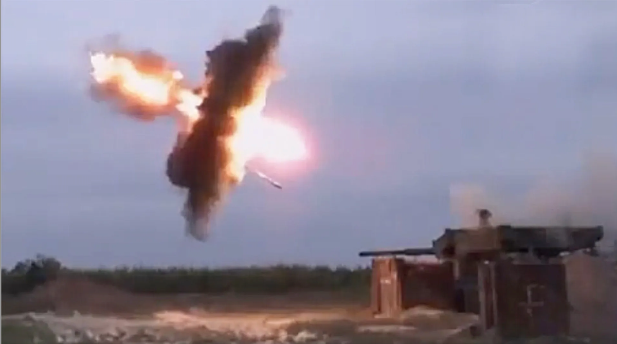 Trung Quốc thử nghiệm hệ thống bảo vệ xe tăng uy lực Trung Quoc thu nghiem he thong bao ve xe tang uy luc