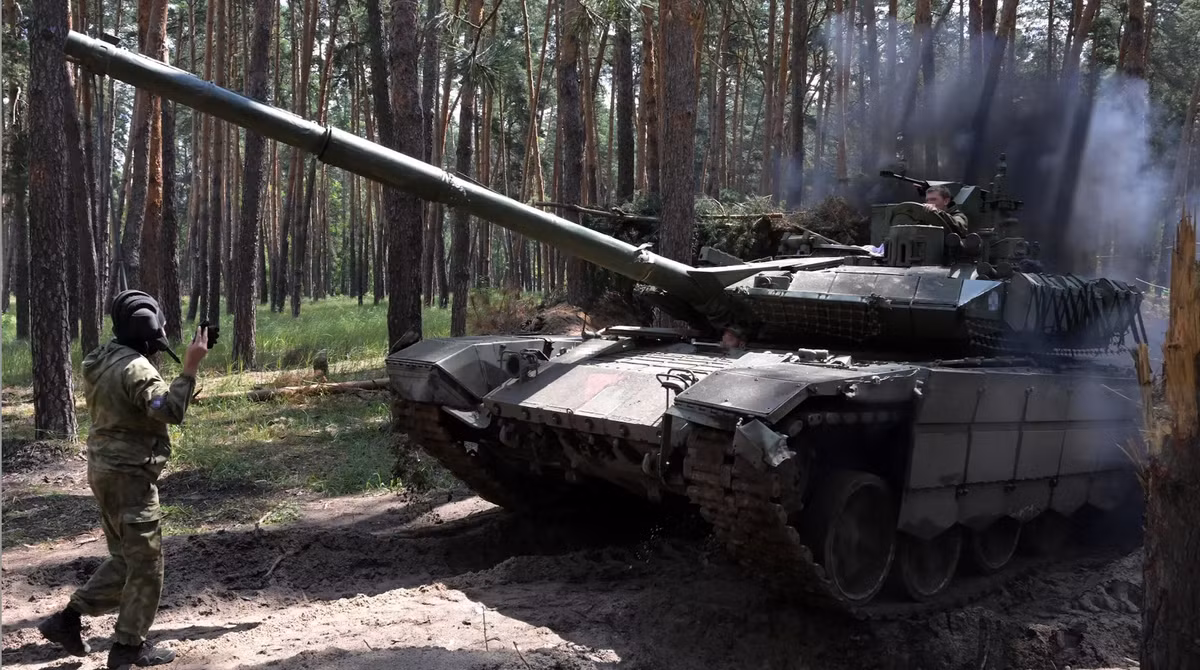 Xe tang Nga the he moi: Hoa luc manh me, phong thu bang laser-Hinh-3