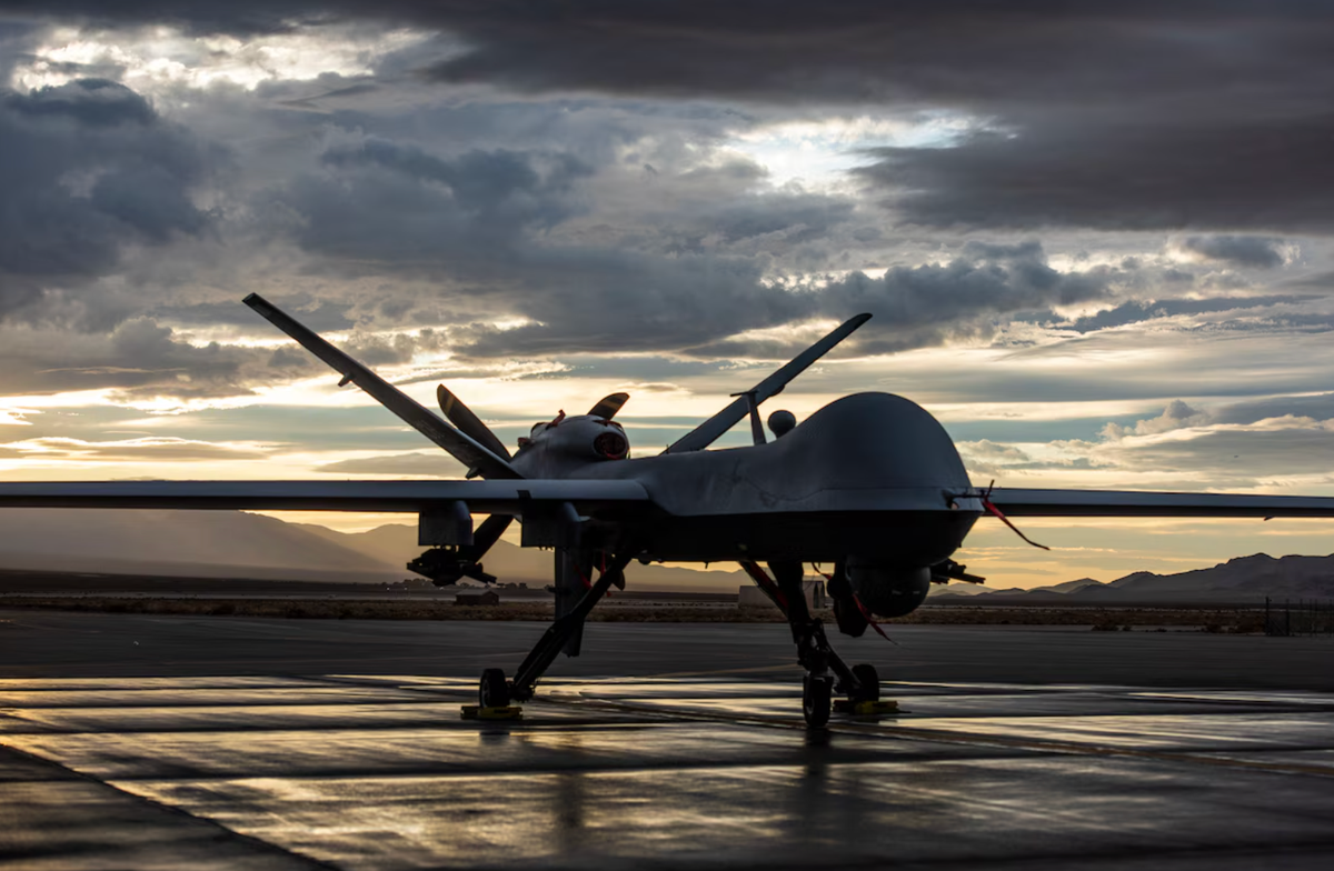 Việc Mỹ mất 17 chiếc MQ-9 trong chưa đầy một năm không chỉ gây thiệt hại lên tới hơn nửa tỷ USD, mà còn làm suy giảm nghiêm trọng khả năng giám sát, tấn công chính xác và răn đe chiến lược tại Yemen – nơi mà Mỹ vẫn coi là một trong những mặt trận chống khủng bố quan trọng nhất tại Trung Đông.