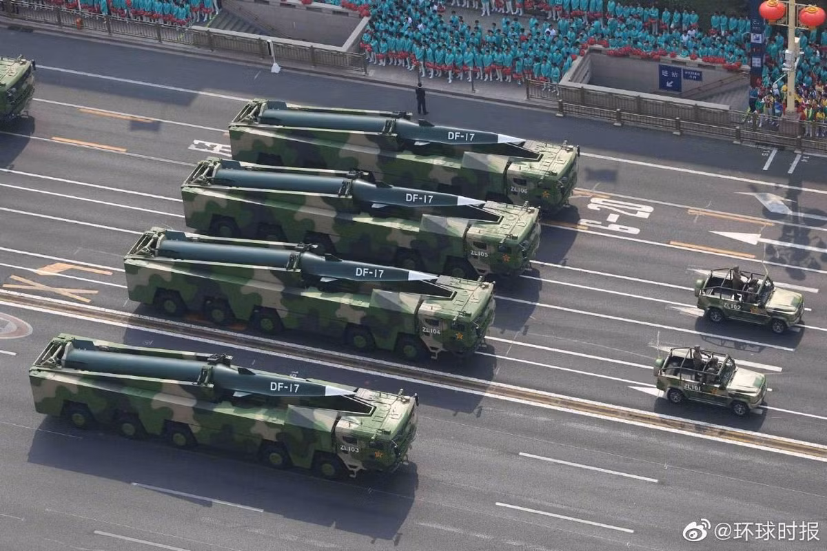 Một báo cáo khác mới được công bố của Viện Hudson nêu rằng, nhiều căn cứ không quân của Mỹ thiếu sự bảo vệ kiên cố như ở các cơ sở của Trung Quốc, khiến chúng dễ bị tấn công bằng tên lửa. Trung Quốc có thể vô hiệu hóa máy bay quân sự và kho nhiên liệu của Mỹ tại Iwakuni, nằm trên đảo chính Honshu của Nhật Bản, chỉ với 10 tên lửa.