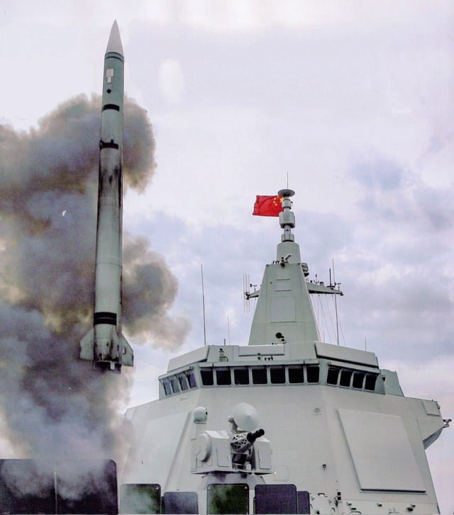 Tau khu truc Type 055 Trung Quoc: “Quai vat” thach thuc toan cau-Hinh-4