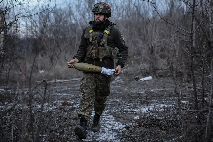 Quan trọng nhất, tuyên bố này liên quan đến đạn cối 120mm, là một trong những thành phần chính trong kho vũ khí pháo binh của Nga và là chốt chặn trong các hoạt động trên bộ chống lại Ukraine.