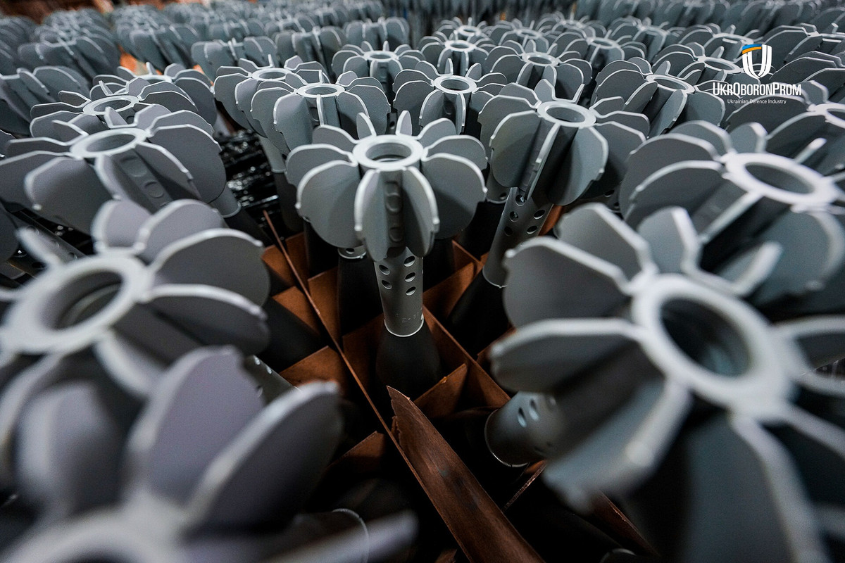 Nếu tuyên bố của Ukraine là đúng, việc mất một nửa kho dự trữ đạn cối 120mm có thể làm suy yếu khả năng duy trì chiến lược pháo binh mạnh của Nga, vốn từ lâu đã mang lại cho nước này lợi thế trên chiến trường.