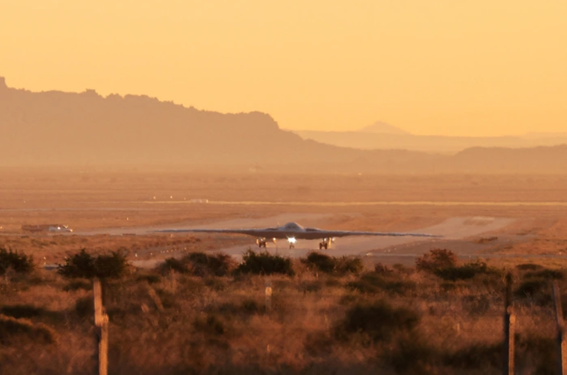 Northrop Grumman, nhà thầu chính của B-21, cho biết Không quân đang tiến hành đánh giá cơ cấu lực lượng, điều này có thể dẫn đến sự điều chỉnh về số lượng máy bay ném bom được đặt hàng. Ảnh: Reuters